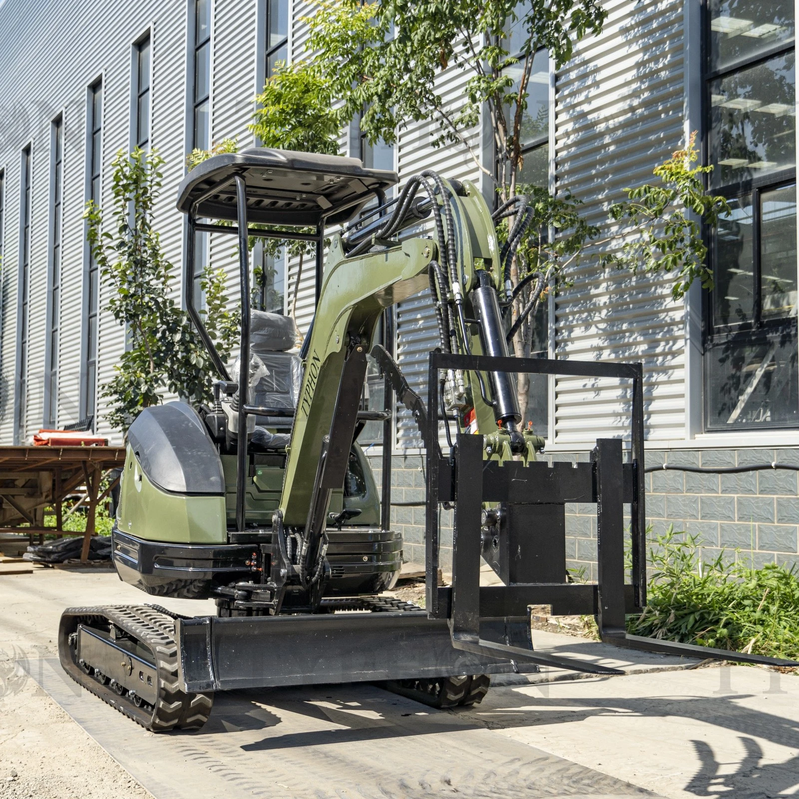 Pallet Fork Attachment for 2.5-3 ton Mini Excavator Adjustable Stabilizer Bar - Image 2