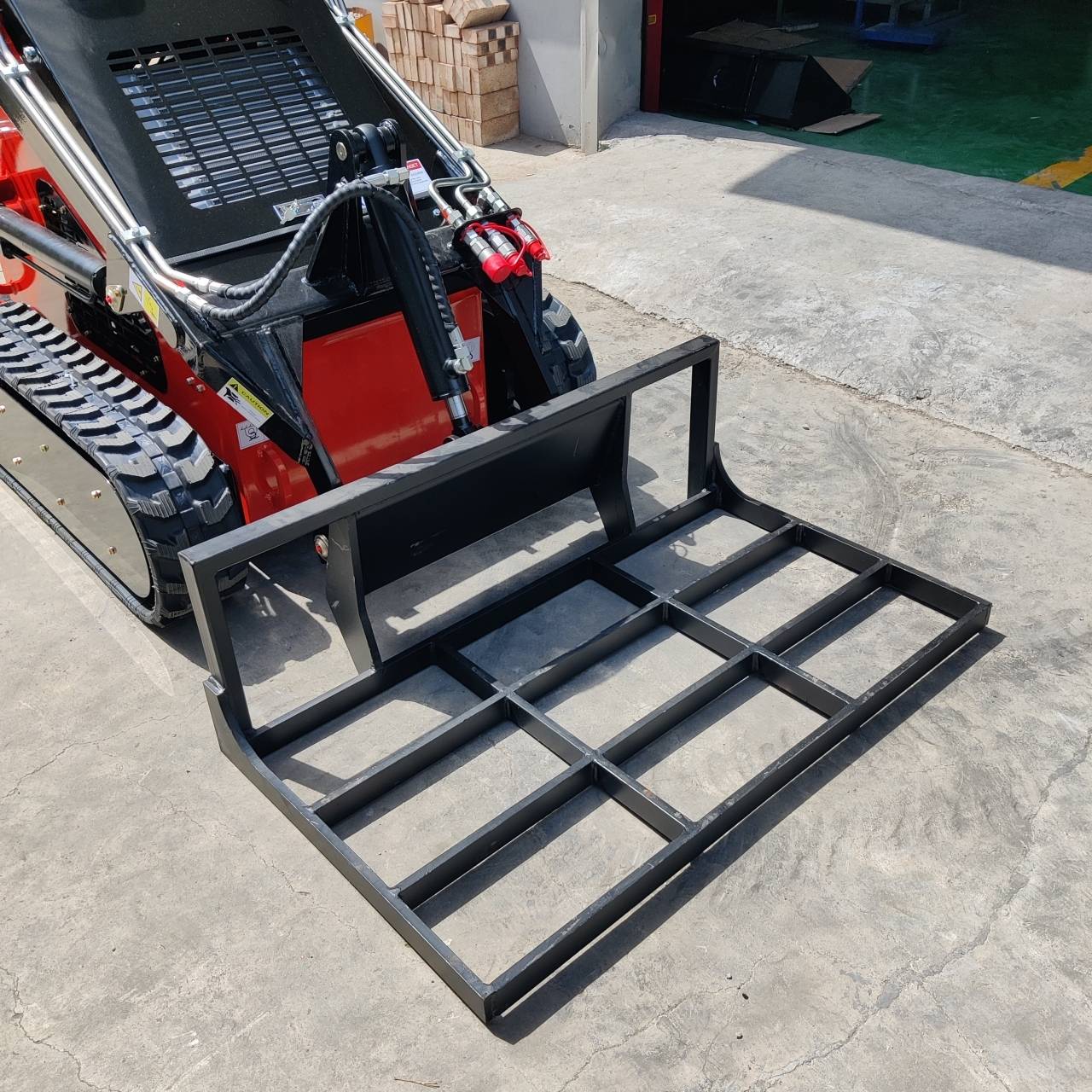 Skid Steer Loader Land Leveler Attachment USA - Image 6
