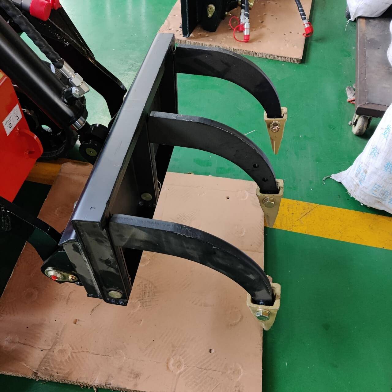 Skid Steer Loader Ripper Attachment - Image 10