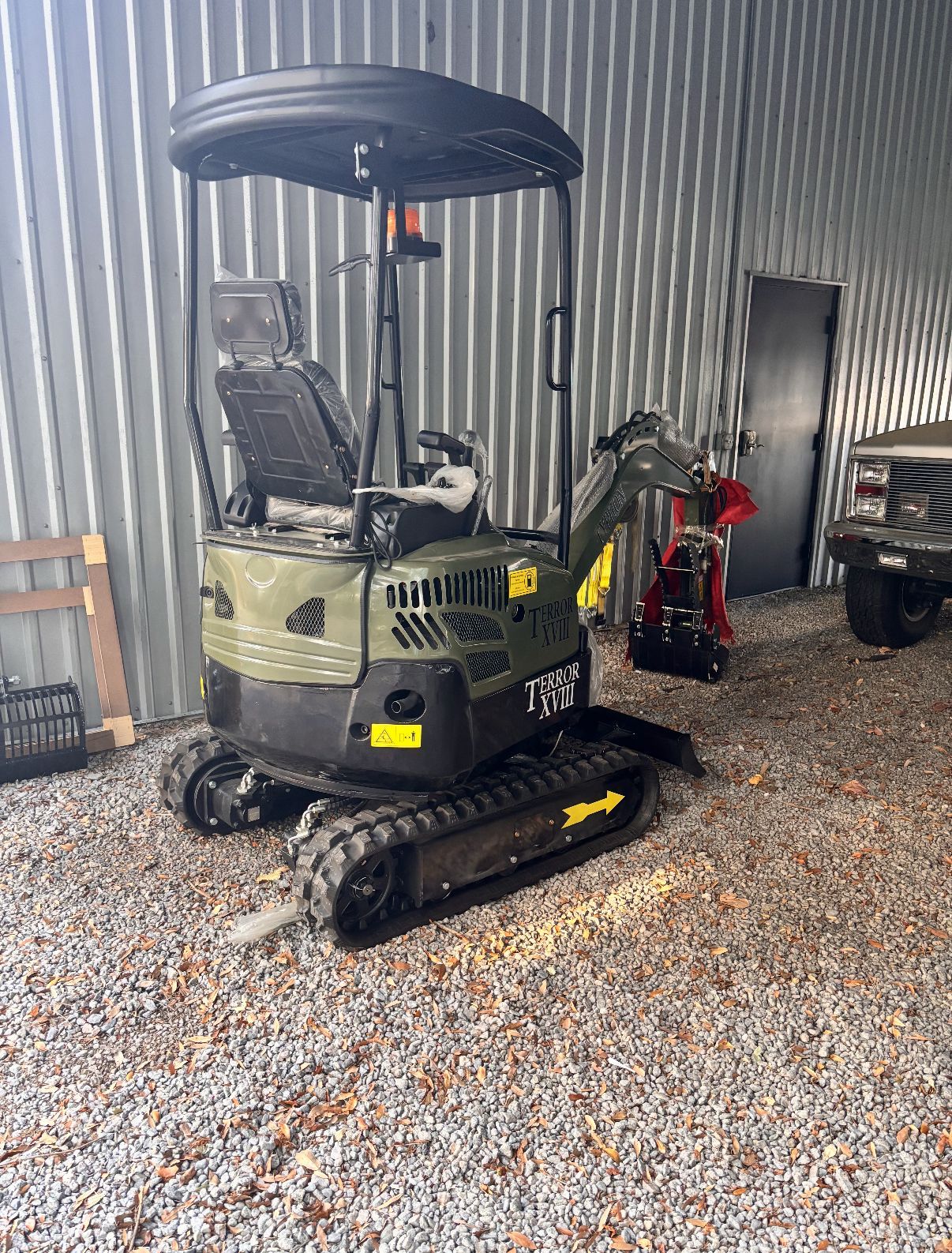 TYPHON MINI EXCAVATOR (23)