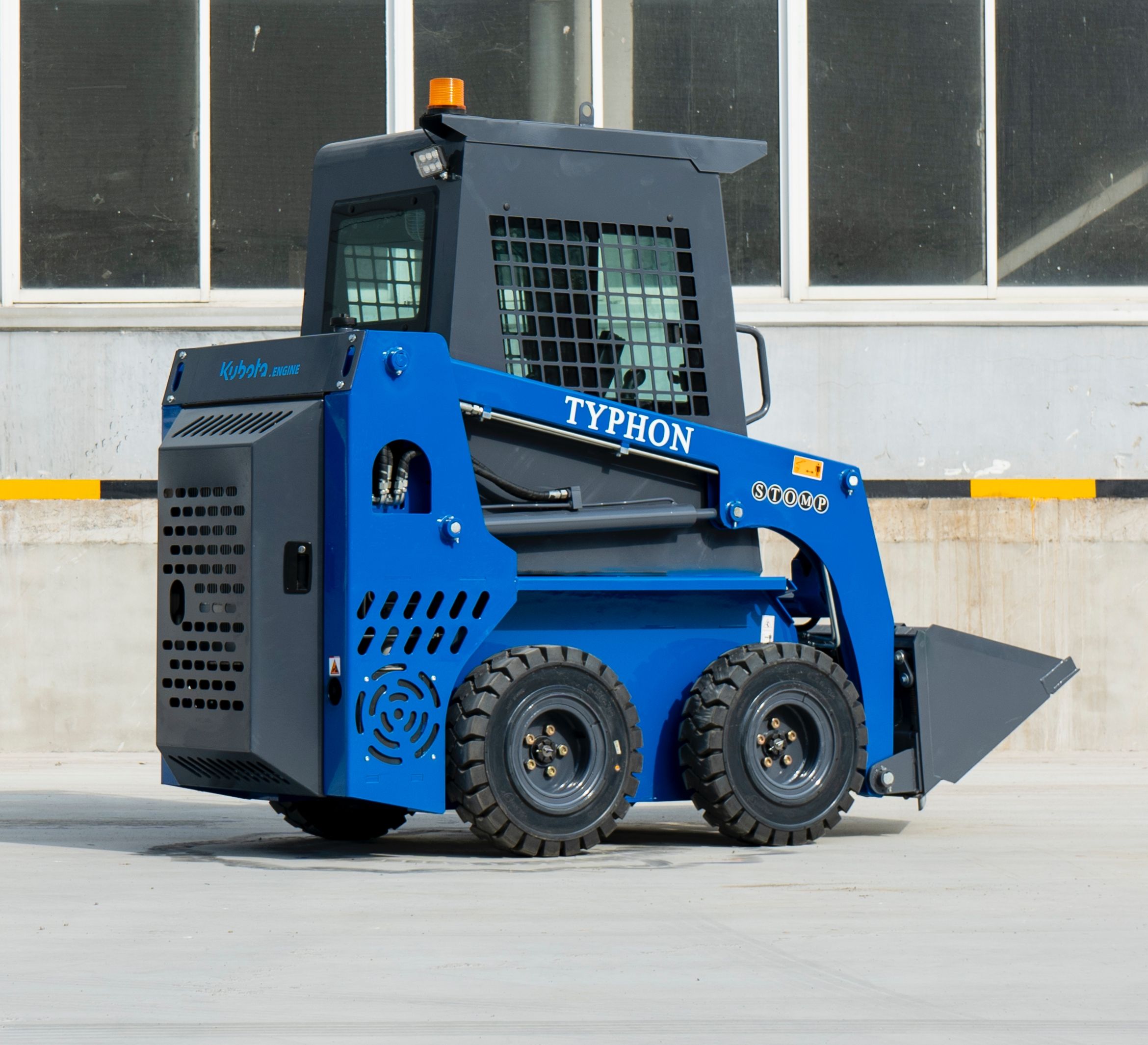 Brand New TYPHON STOMP Mini Skid Steer Kubota D1105 Diesel EPA Engine USA - Image 4