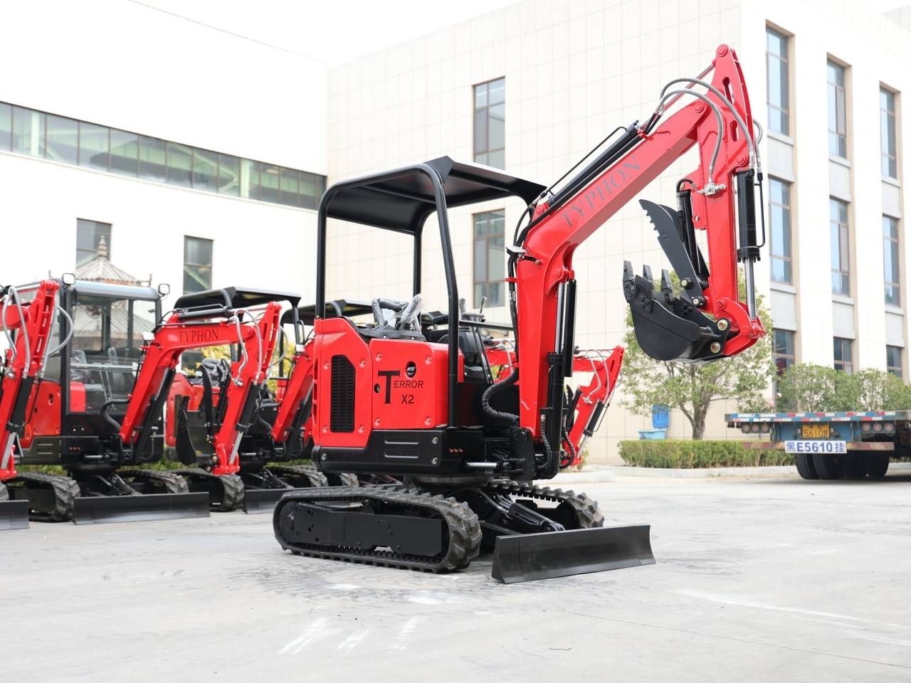 TYPHON TERROR X2 STORM Mini Excavator 2.5 Ton Diesel Perkins Engine USA - Image 3